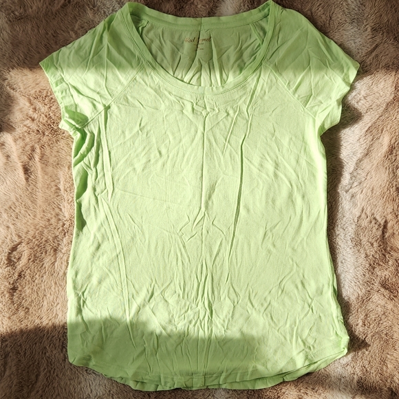 Red Camel Tops - Medium Red Camel Plain Short Sleeve Shirt